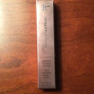 It Cosmetics Vitality Lip Flush in” Soft Naturally Flushed”. New in box.